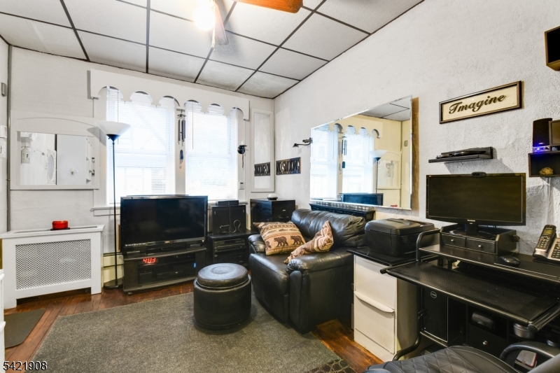 137 Valley Road Montclair, NJ 07042 - Photo 15 of 24