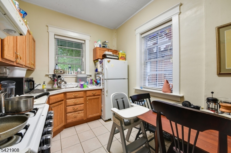 137 Valley Road Montclair, NJ 07042 - Photo 9 of 24