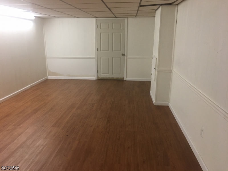 424 White Oak Ridge Road Short Hills, NJ 07078 - Photo 16 of 18 Gallery Image 16