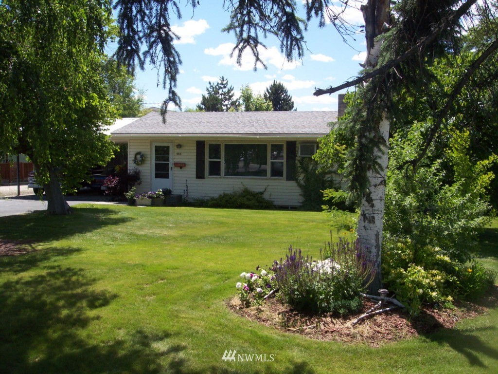 664 Riverside Drive Omak, WA 98841 - Photo 1 of 14 Gallery Image 1