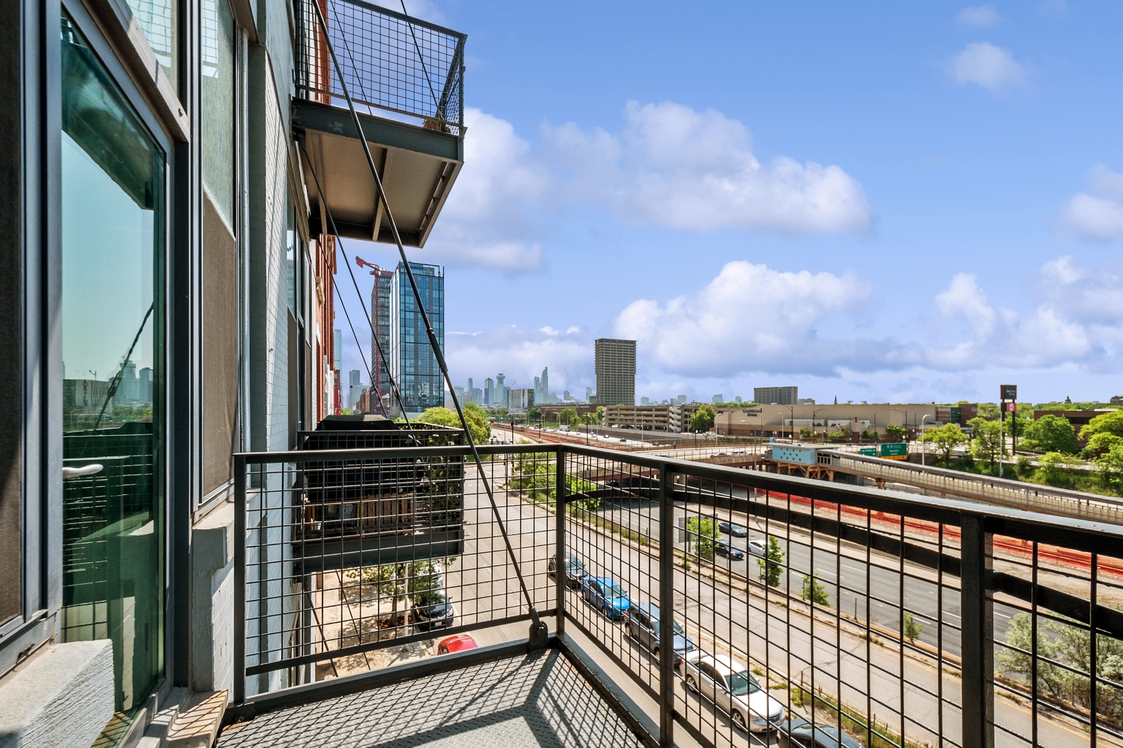 1224 West Van Buren Street, Unit 301 Chicago, IL 60607 - Photo 11 of 14