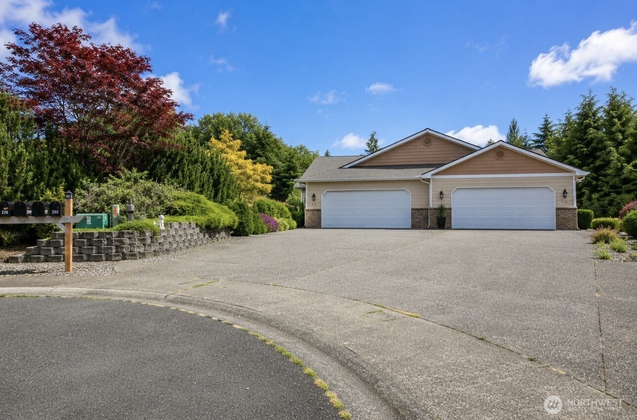 212 Brant Lane Hoquiam, WA 98550 - Photo 1 of 38
