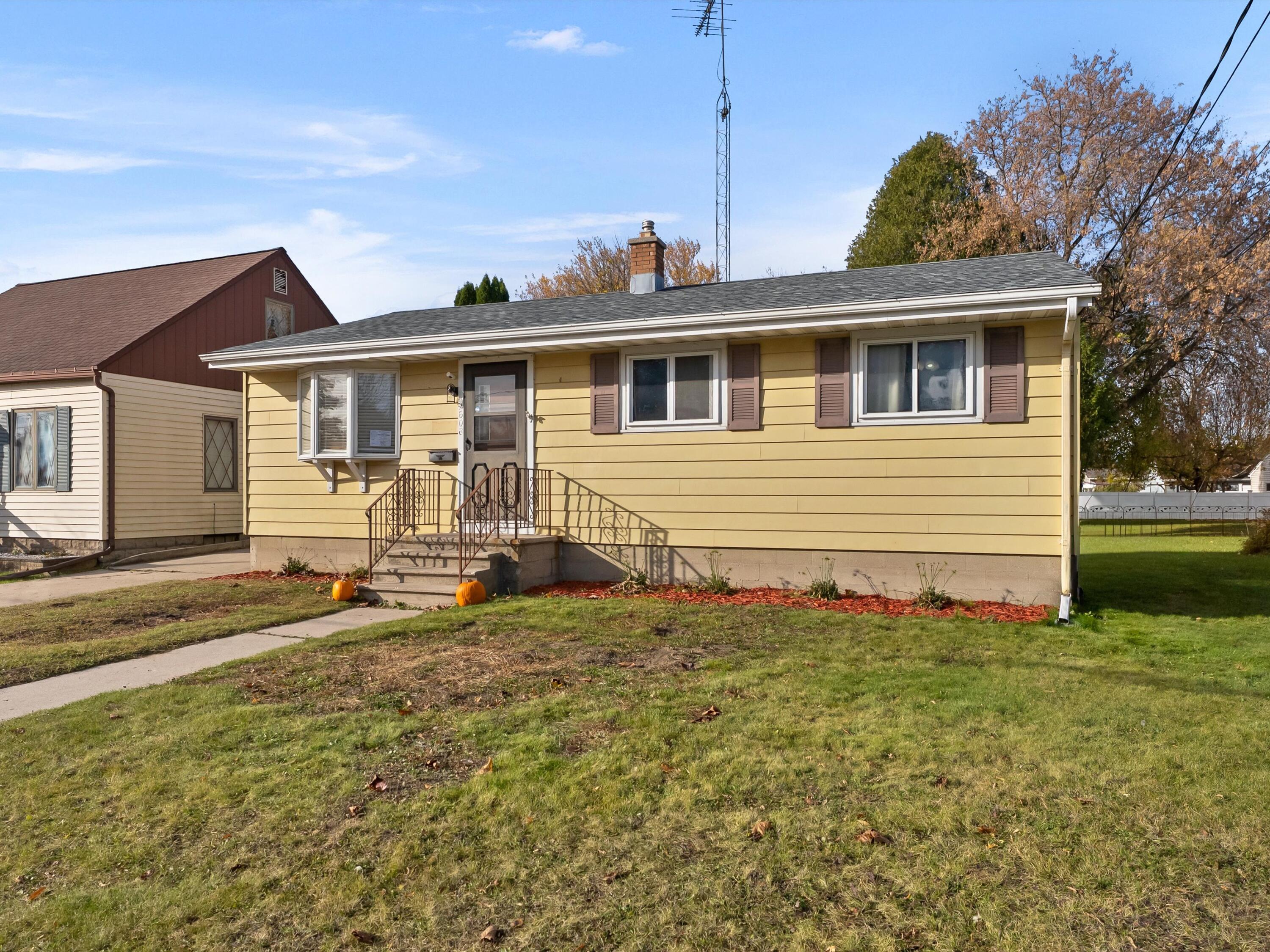 2608 Jackson Street Two Rivers, WI 54241 - Photo 18 of 21 01-001_2657086_01249