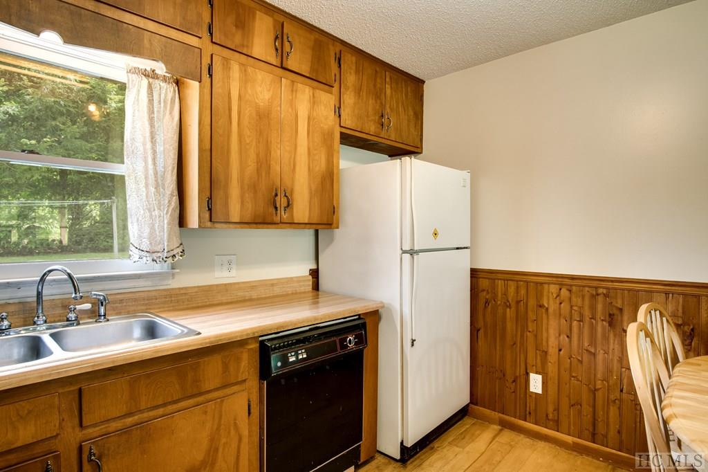 965 Higdon Road Franklin, NC 28734 - Photo 8 of 30 Gallery Image 8