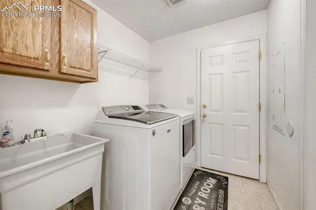 $800,000 | 7055 Buckboard Drive, Peyton, CO 80831