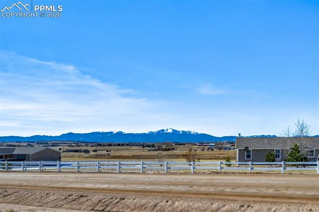 $800,000 | 7055 Buckboard Drive, Peyton, CO 80831