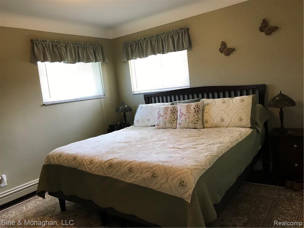 473 Cox Road St. Clair, MI 48079 - Photo 6 of 64 6 MASTER BEDROOM 473 COX RD.JPG