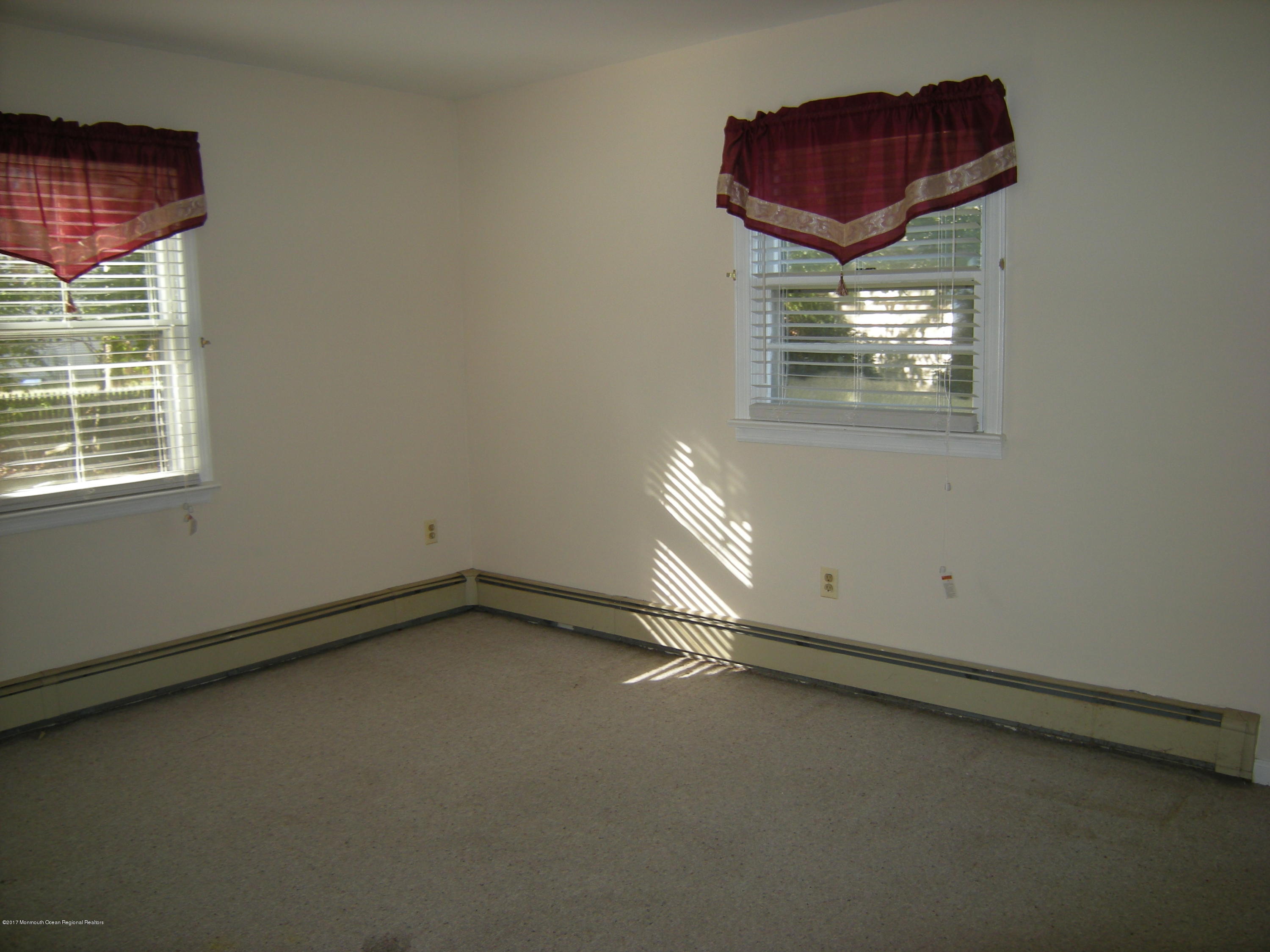 111 Riptide Avenue Manahawkin, NJ 08050 - Photo 12 of 22 DSCN3206