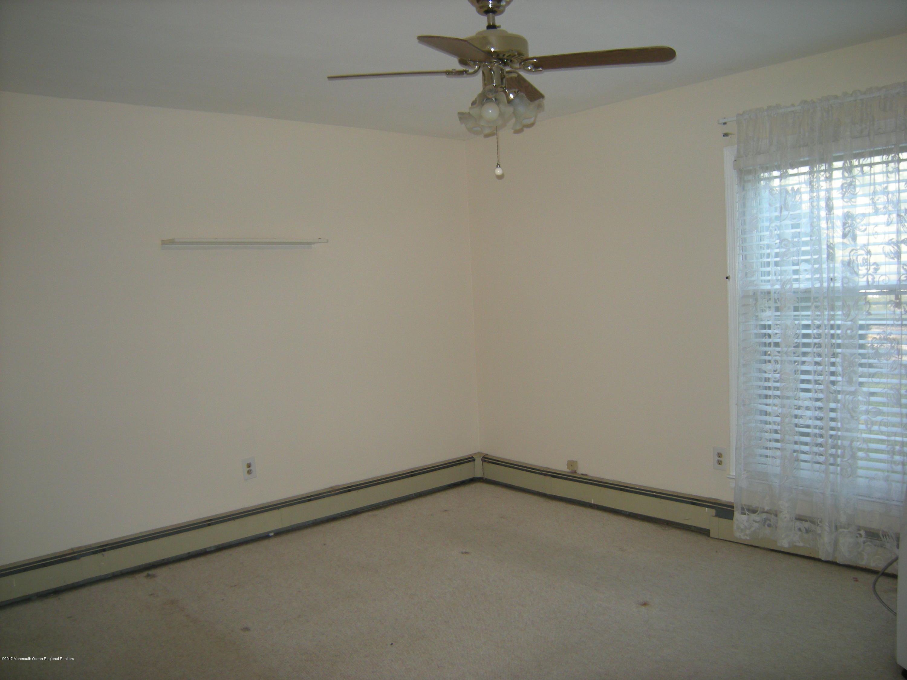 111 Riptide Avenue Manahawkin, NJ 08050 - Photo 15 of 22 DSCN3214