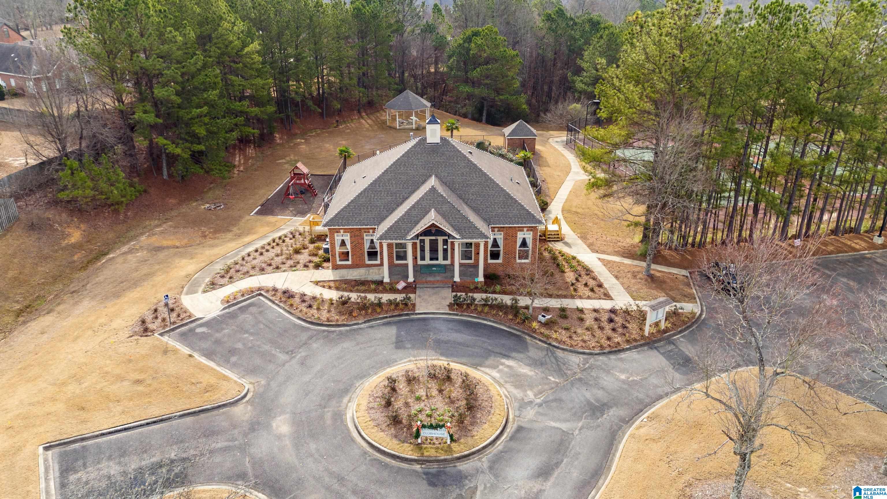 552 Summit Circle Fultondale, AL 35068 - Photo 32 of 34