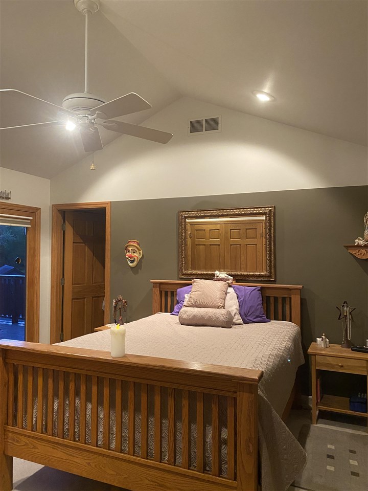 6895 Lansing Road Durand, MI 48429 - Photo 13 of 31 50041816-14.JPG