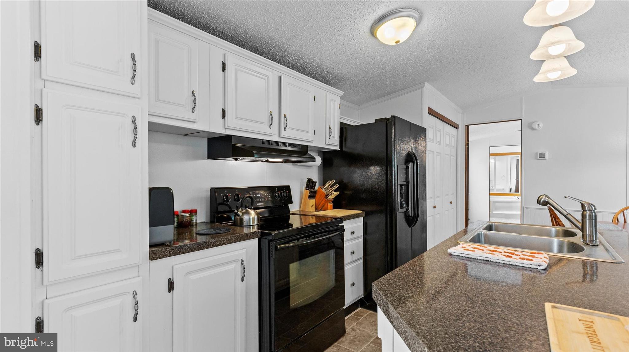 800 York Road, Unit 11 Dover, PA 17315 - Photo 8 of 21 Gallery Image 8