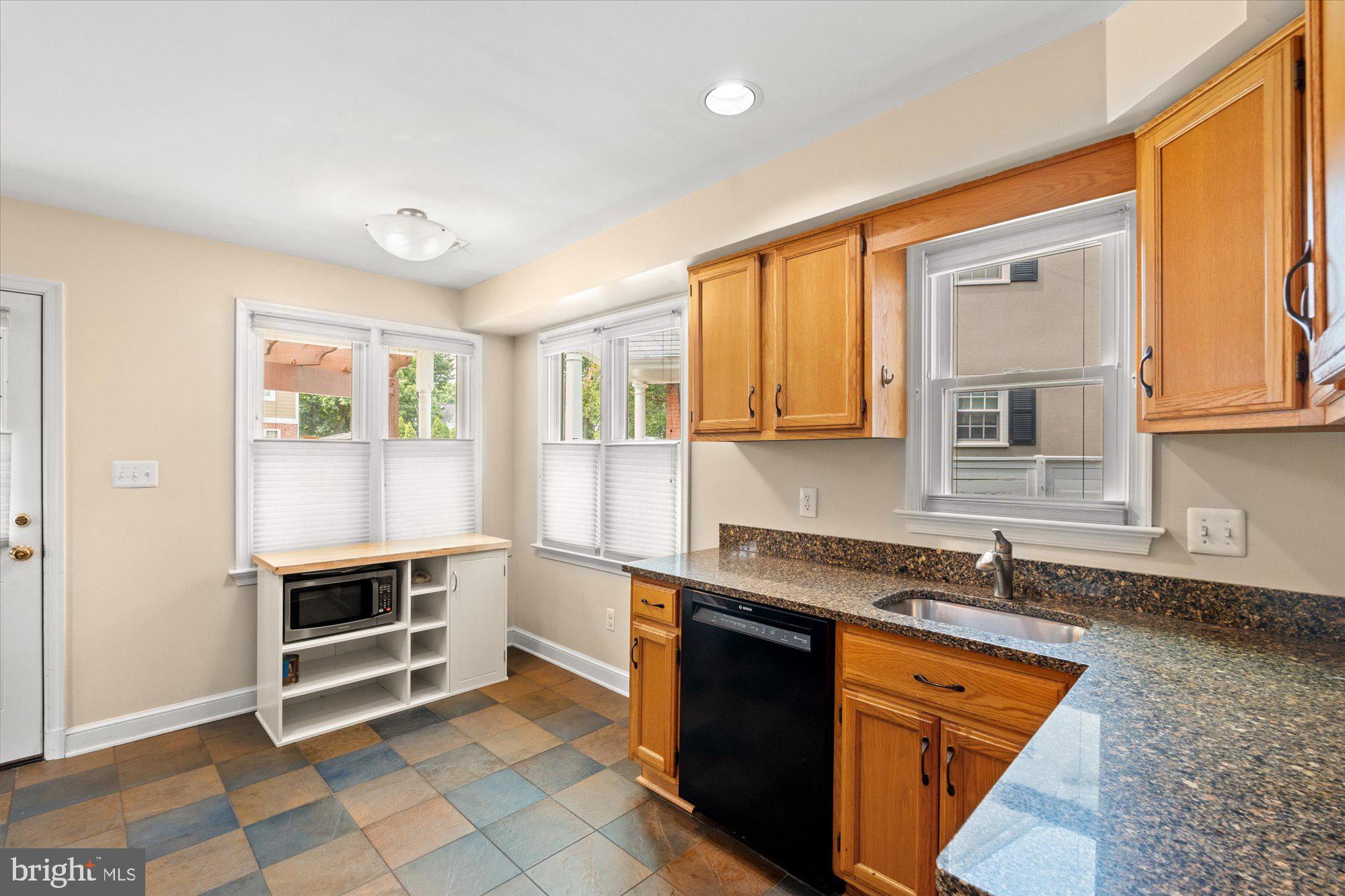 16 East Braddock Road Alexandria, VA 22301 - Photo 15 of 46 Kitchen