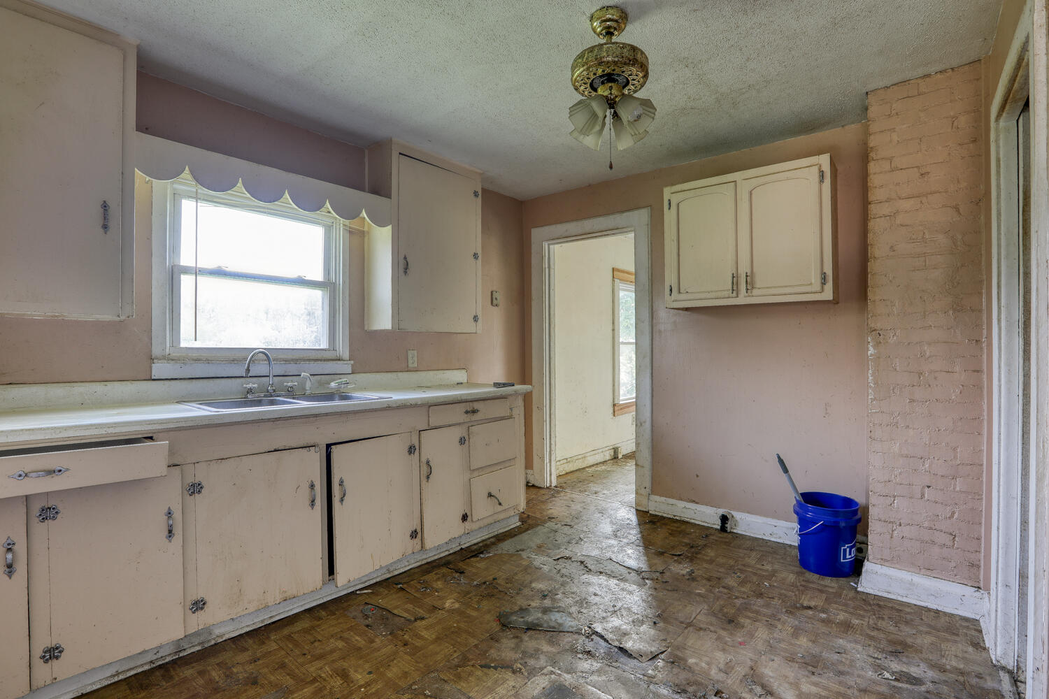 745 Sugar Hollow Road Elizabethton, TN 37643 - Photo 11 of 18 BG. 745 Sugar Hollow. Eliz MLSb (5 of 14