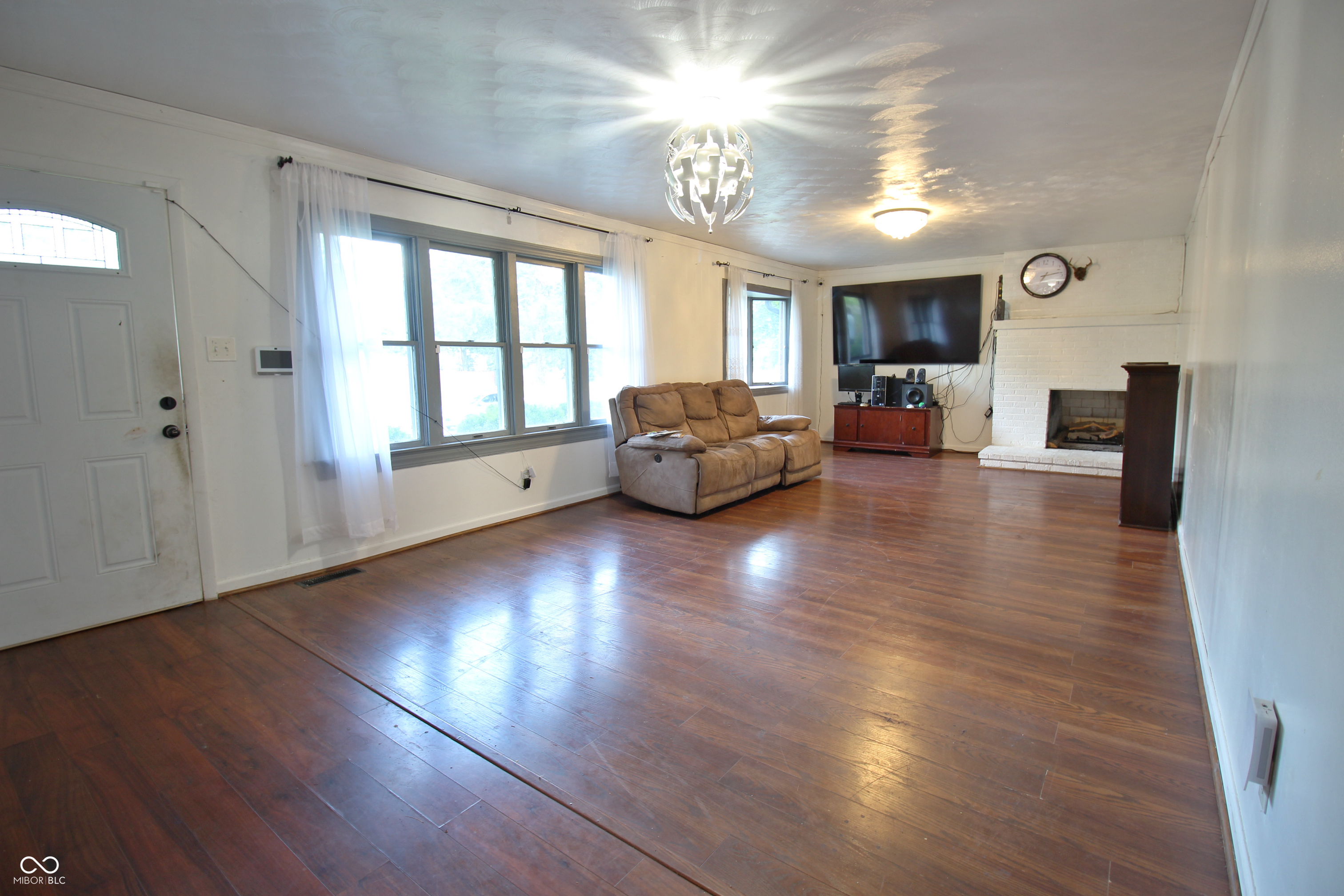742 Coach Road Indianapolis, IN 46227 - Photo 7 of 18 Gallery Image 7