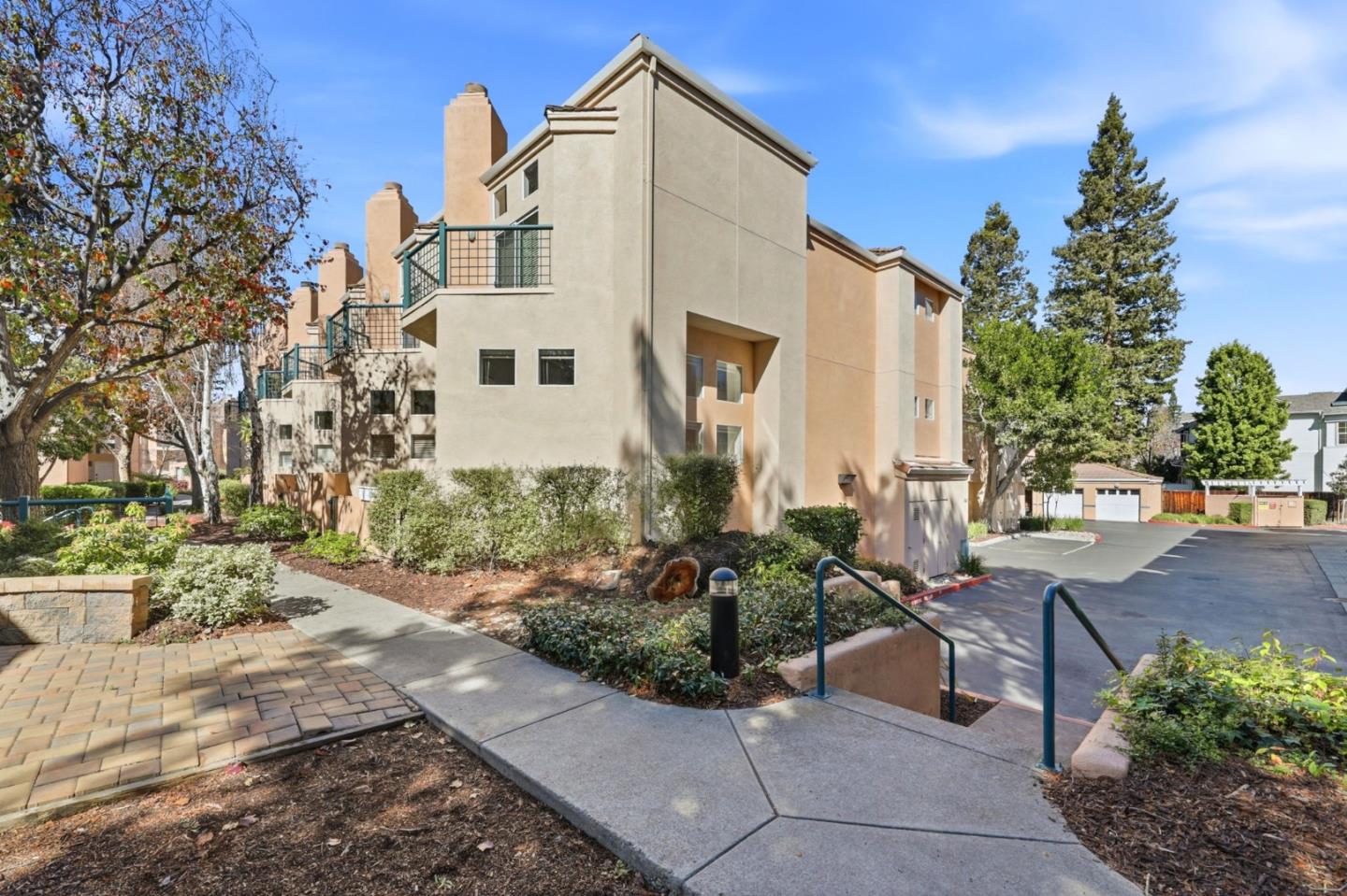 992 Alpine Terrace, Unit 6 Sunnyvale, CA 94086 - Photo 34 of 37