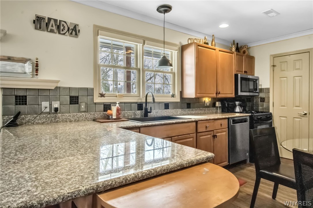 346 Potters Road, Unit I West Seneca, NY 14220 - Photo 12 of 31