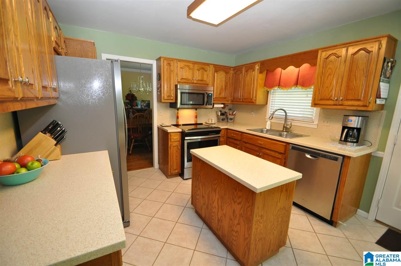 6014 Woodvale Road Helena, AL 35080 - Photo 4 of 18