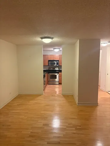 a view of a livingroom with furniture