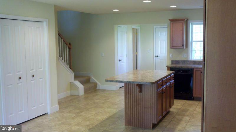 48 Harvest Road, Unit 20 Lancaster, PA 17602 - Photo 2 of 9 Gallery Image 2