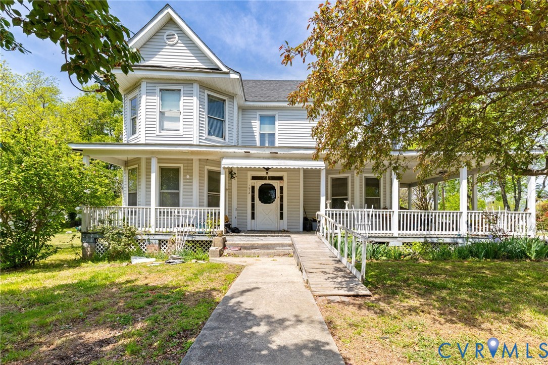 1622 12th Street Victoria, VA 23974 - Photo 1 of 34