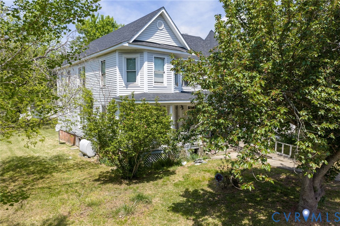 1622 12th Street Victoria, VA 23974 - Photo 3 of 34