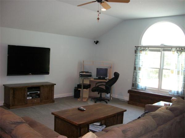 311 Old Warren Road Palmer, MA 01069 - Photo 12 of 27