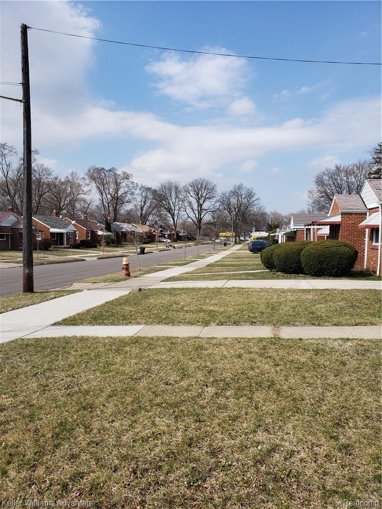 18660 Sunderland Road Detroit, MI 48219 - Photo 2 of 25 20190405_161037.jpg
