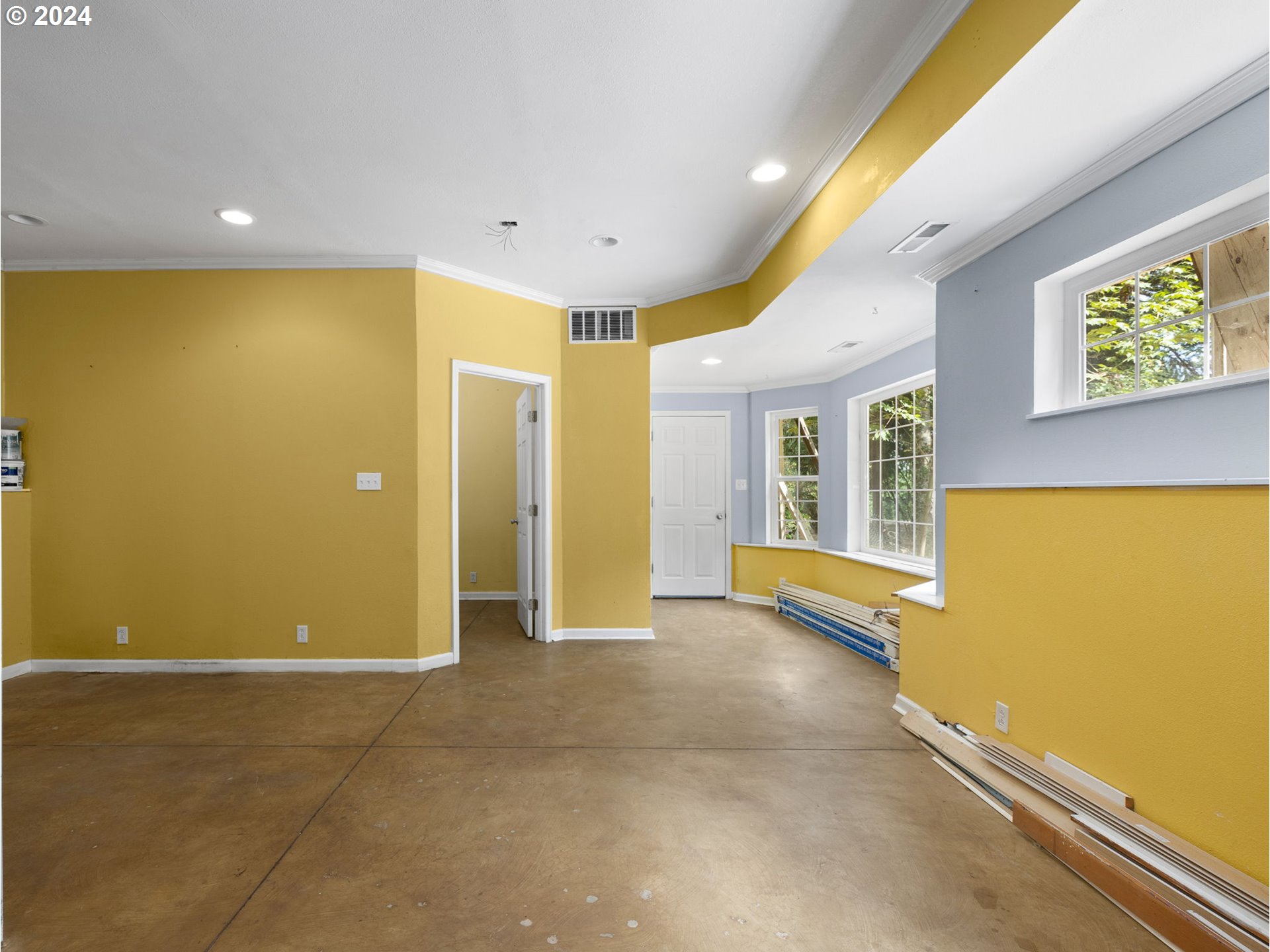 38631 Southeast Hudson Road Boring, OR 97009 - Photo 20 of 39 a view of livingroom with hardwood and hallway