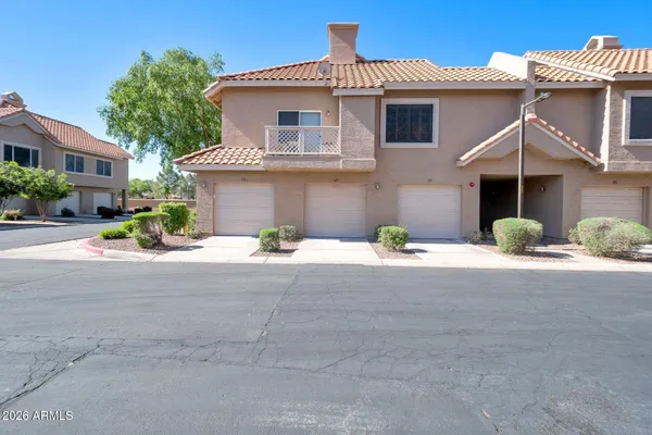 $1,850 | 1633 East Lakeside Drive, Unit 109, Gilbert, AZ 85234