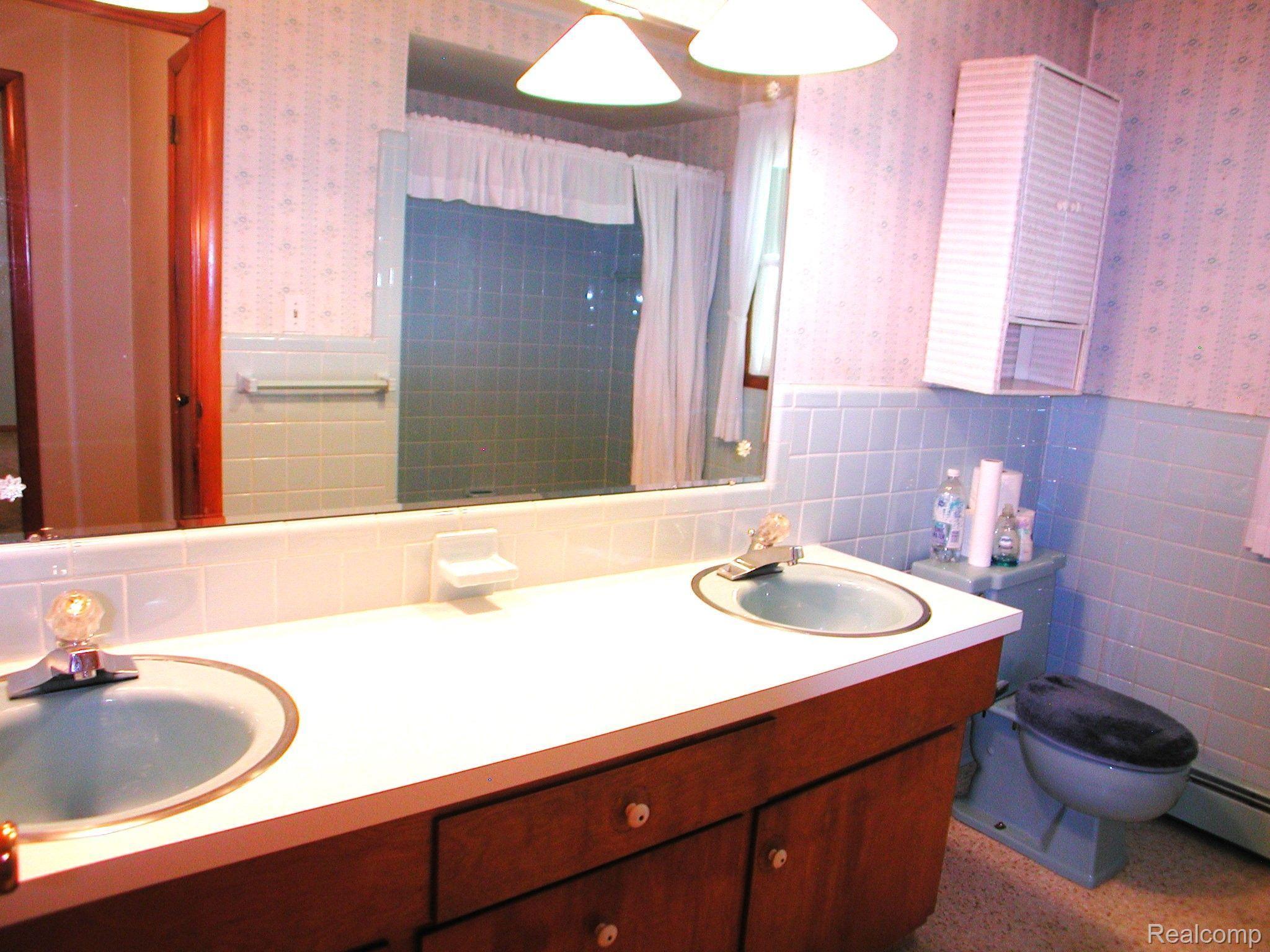 19115 Hannan Road New Boston, MI 48164 - Photo 15 of 28 Gallery Image 15