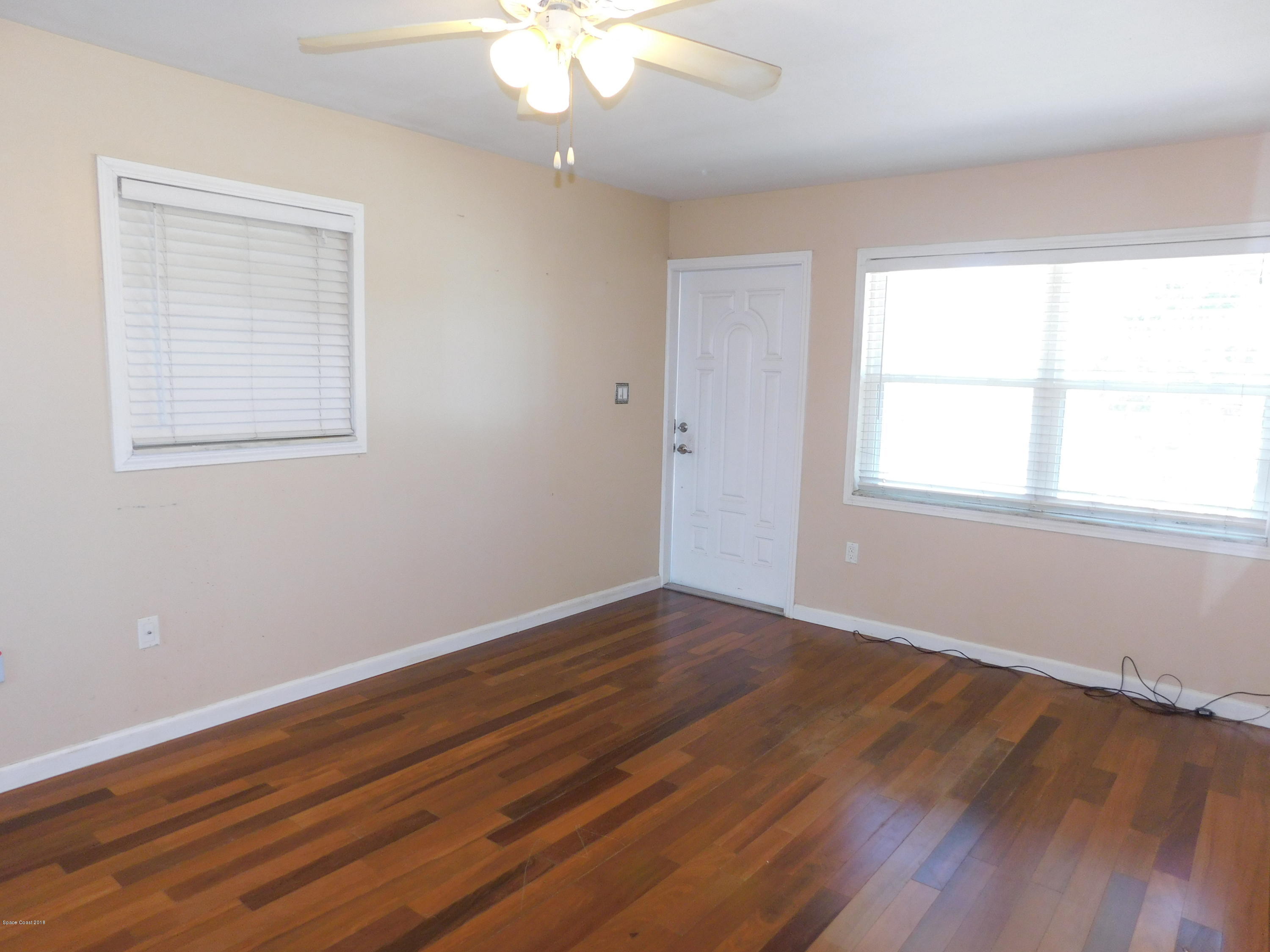 2267 King Richard Road Melbourne, FL 32935 - Photo 4 of 15 Living room