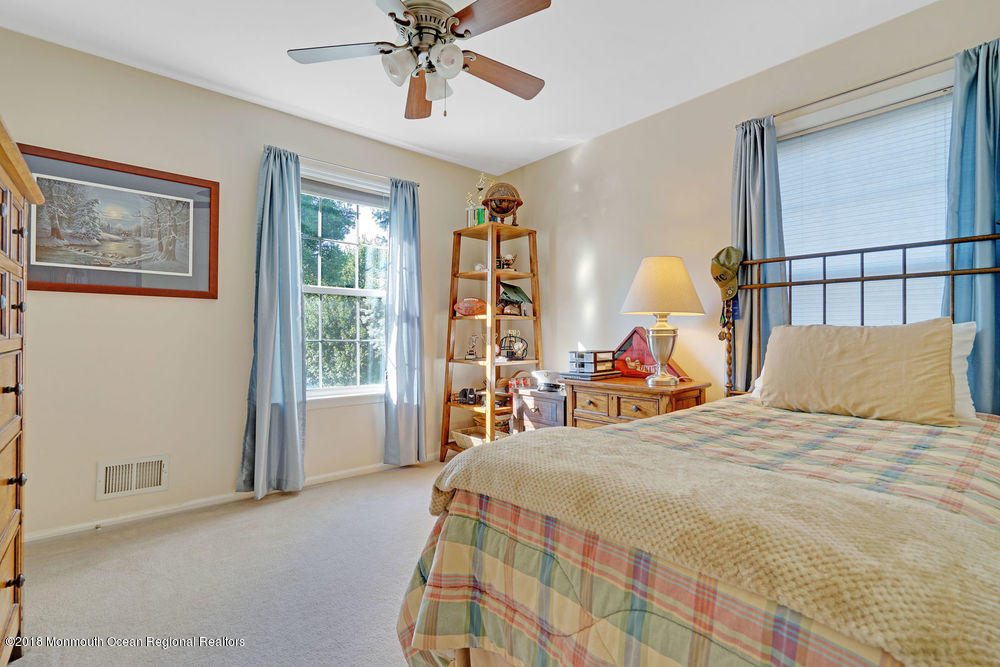 16 Raleigh Pass Colts Neck, NJ 07722 - Photo 25 of 38 dsc01409-dsc01413