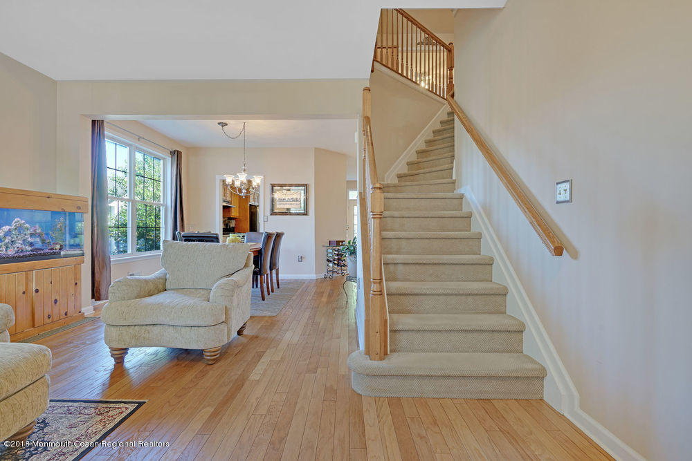 16 Raleigh Pass Colts Neck, NJ 07722 - Photo 4 of 38 dsc01444-dsc01448
