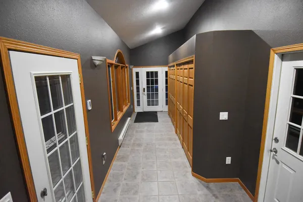 $287,000 | 102 Colony Drive, Karlstad, MN 56732