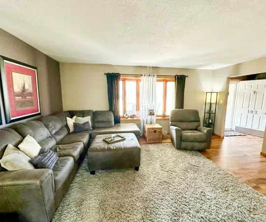 $287,000 | 102 Colony Drive, Karlstad, MN 56732