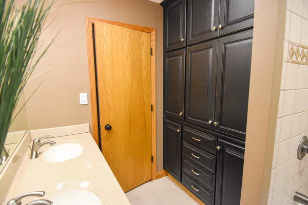$287,000 | 102 Colony Drive, Karlstad, MN 56732