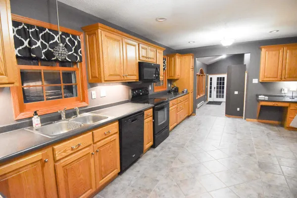 $287,000 | 102 Colony Drive, Karlstad, MN 56732