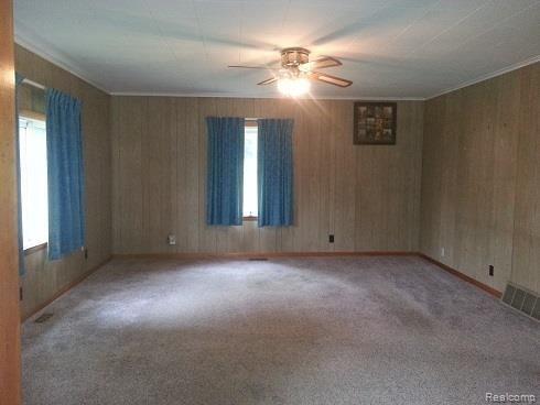 3255 Valentine Road Lapeer, MI 48446 - Photo 3 of 26 c-FamilyRoom-1.jpg