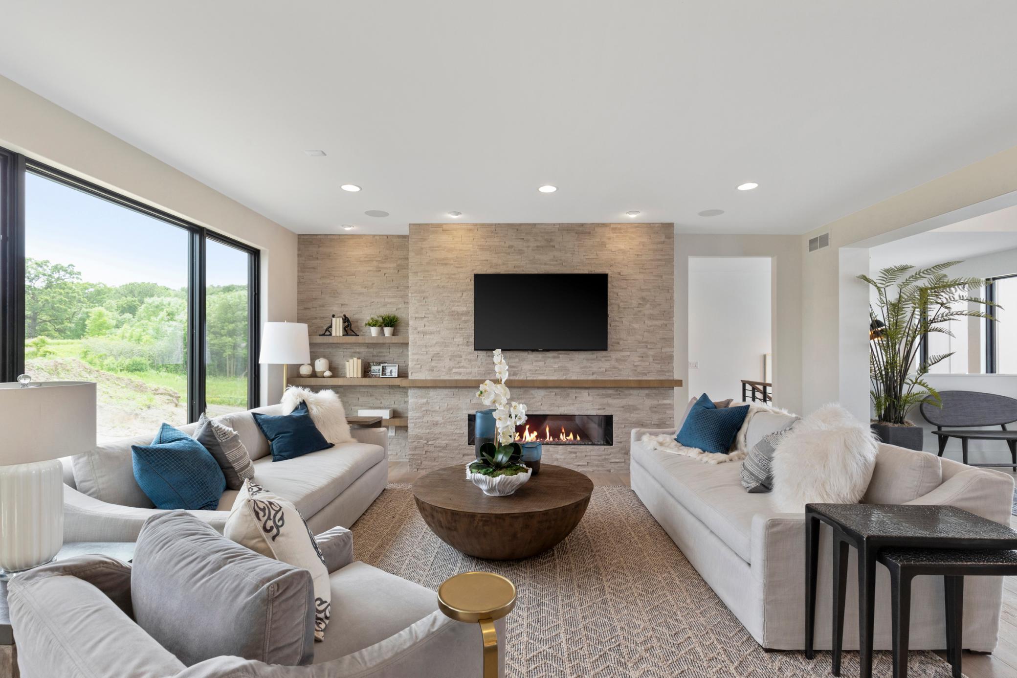 13169 Diamond Path Apple Valley, MN 55124 - Photo 2 of 7