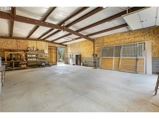 $1,255,001 | 3465 Galls Creek Road, Gold Hill, OR 97525