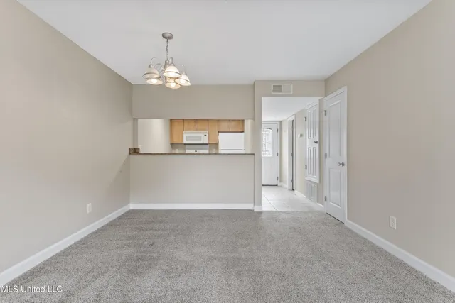 $1,100 | 3230 Cumberland Road, Unit 31, Ocean Springs, MS 39564