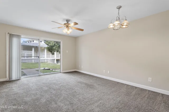 $1,100 | 3230 Cumberland Road, Unit 31, Ocean Springs, MS 39564