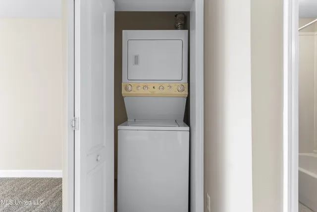 $1,100 | 3230 Cumberland Road, Unit 31, Ocean Springs, MS 39564