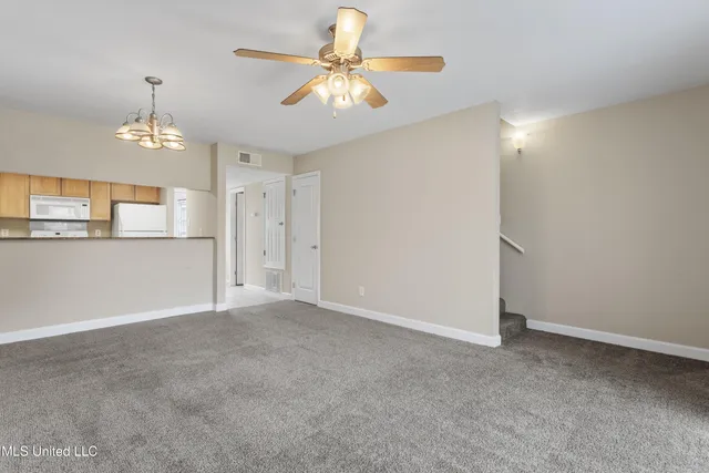 $1,100 | 3230 Cumberland Road, Unit 31, Ocean Springs, MS 39564