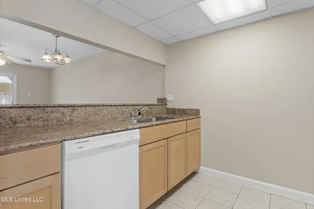 $1,100 | 3230 Cumberland Road, Unit 31, Ocean Springs, MS 39564