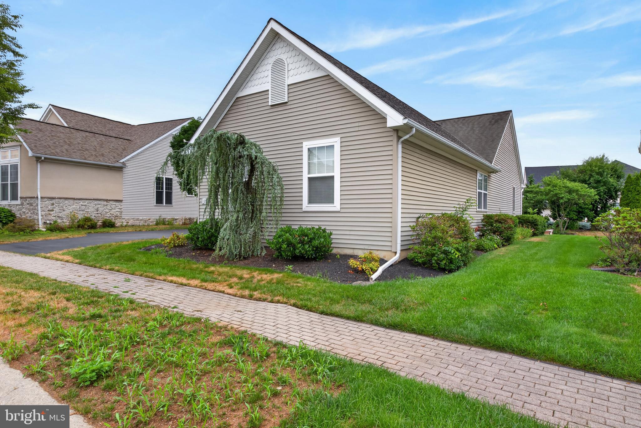 1133 Brighton Avenue Lititz, PA 17543 - Photo 4 of 44 Front View