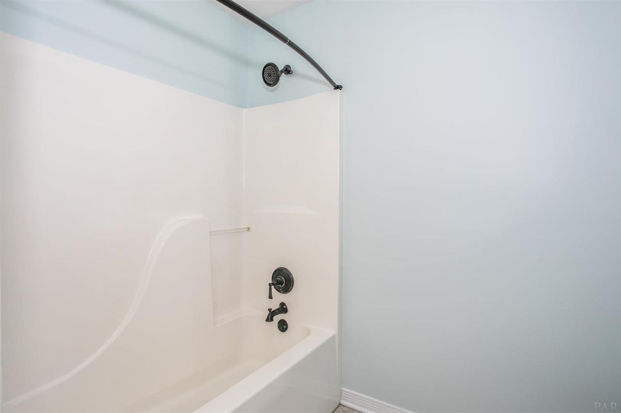 15922 Innerarity Point Road Pensacola, FL 32507 - Photo 18 of 35