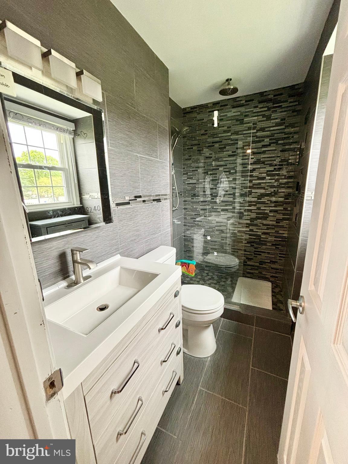 550 Flock Road Hamilton, NJ 08690 - Photo 28 of 32 Master Bathroom