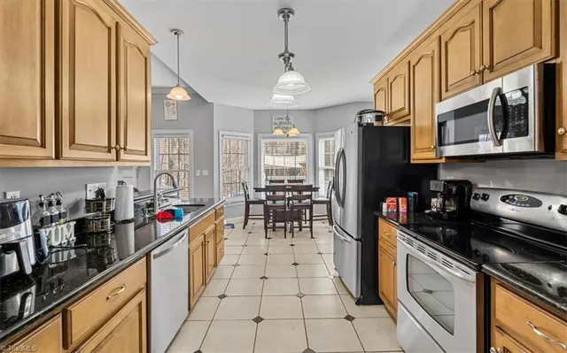 $475,000 | 737 Sandy Cross Road, Reidsville, NC 27320